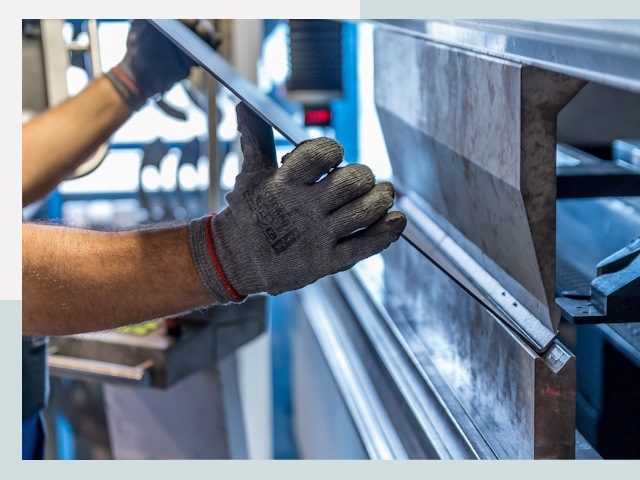 Гибка металла в Реутове